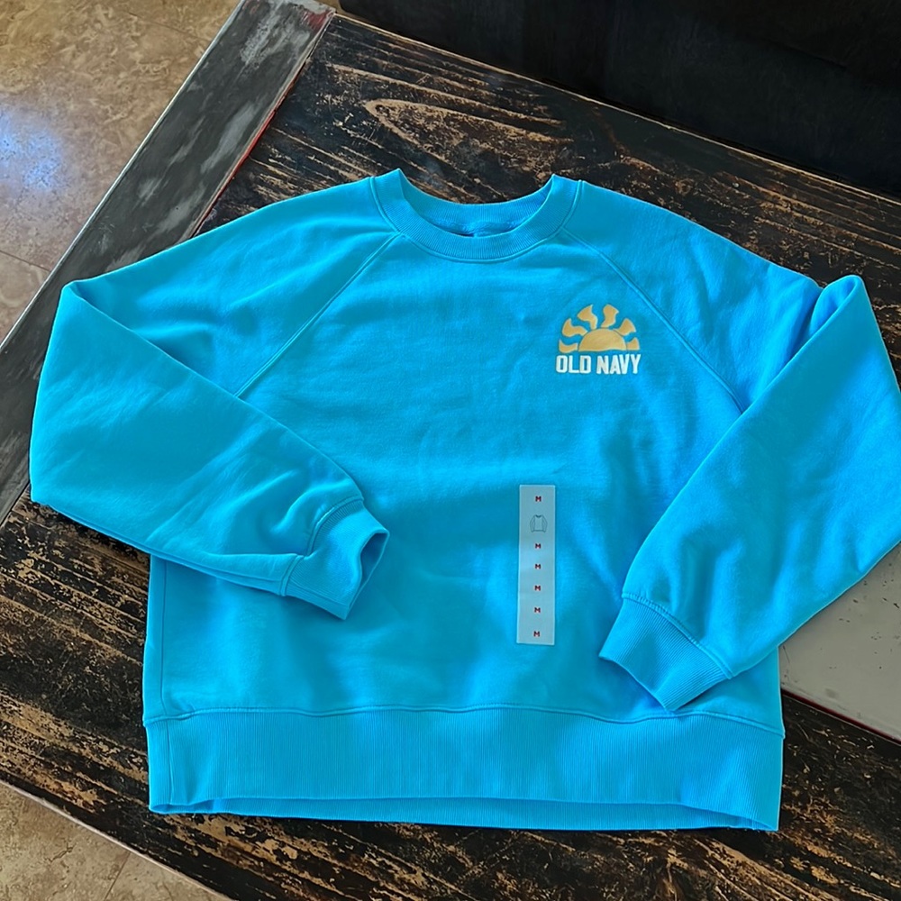 Old Navy Crewneck sweatshirt